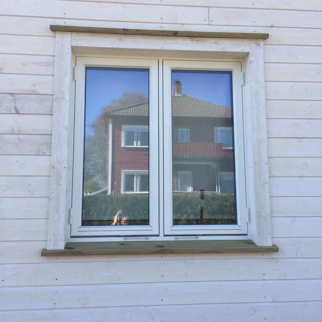 Nylagt fasade og vindu